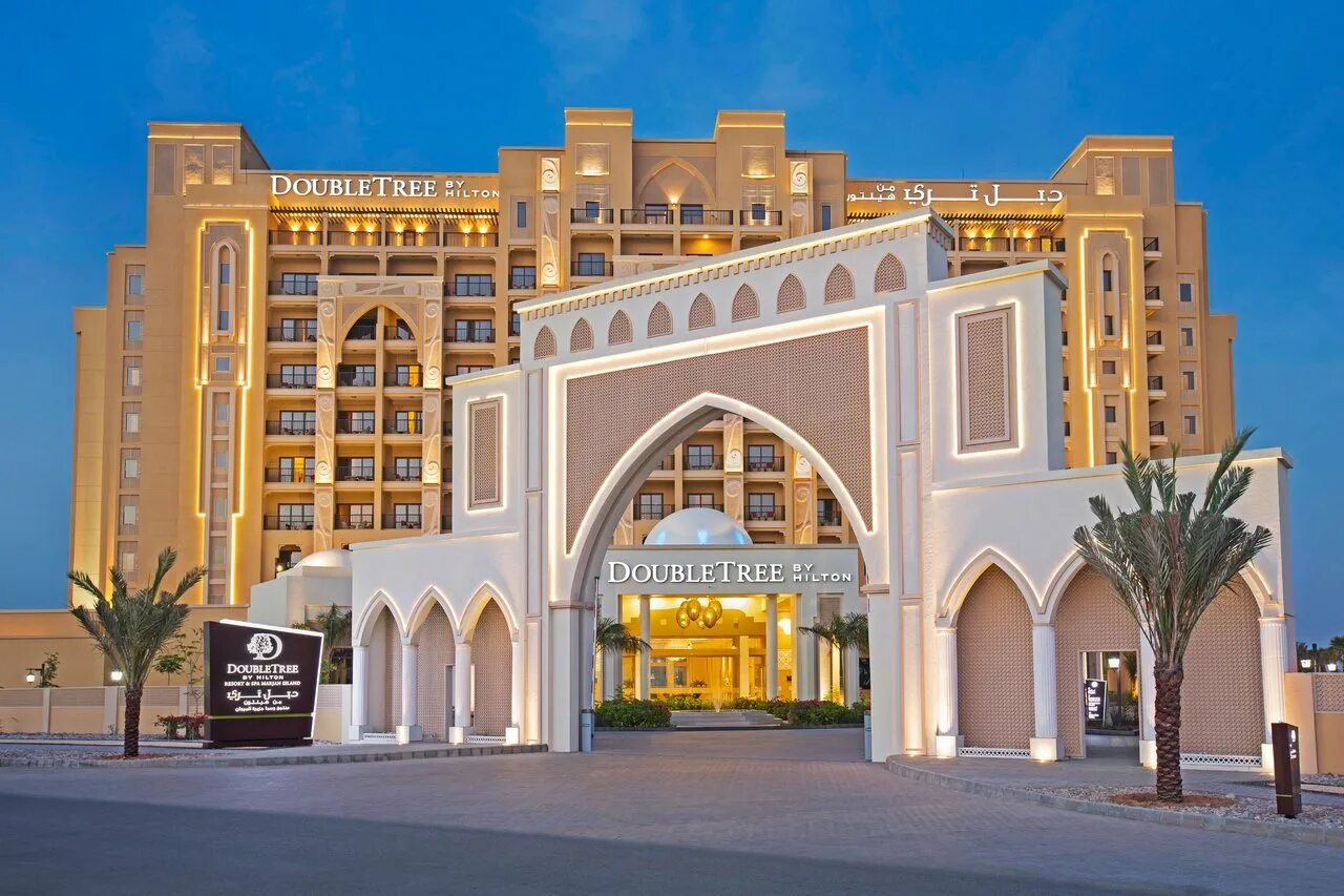 Рас аль хайма марджан исланд. Астория рас аль хайма. Оаэ отель hilton ras al khaimah resort spa. Дабл три хилтон расальхайм. Риксос аль бахр эмираты.