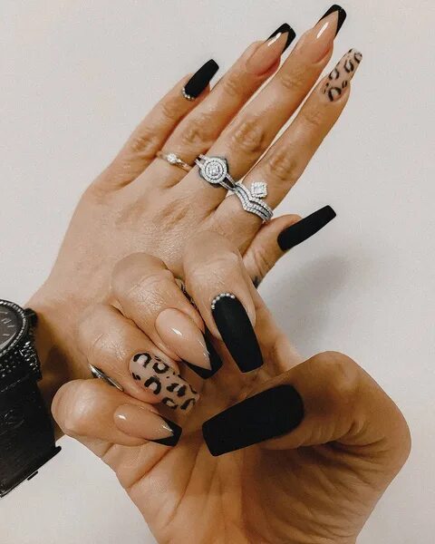 Halloween Nail Art Ideas: 23 Halloween Nail Designs Halloween acrylic nails, Hal