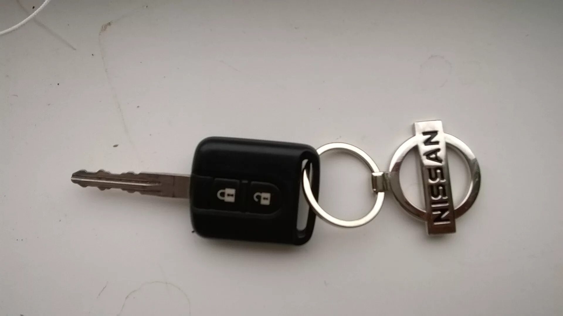 Nissan Note 2008 Key. Брелок Ниссан ноут. Ключ Ниссан ноут 2008. Nissan Note e11 ключ зажигания.