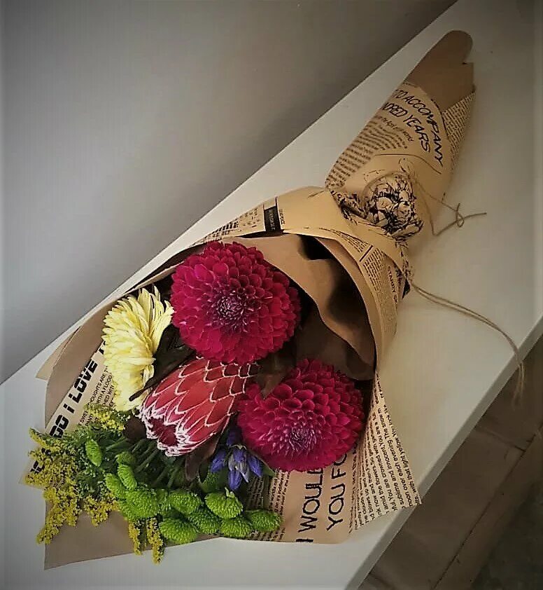 Интерьер цветочного магазина. Цветочный магазин боготол. Цветочный свердлова. Свердлова 37 балашиха. Цветочный свердлова.