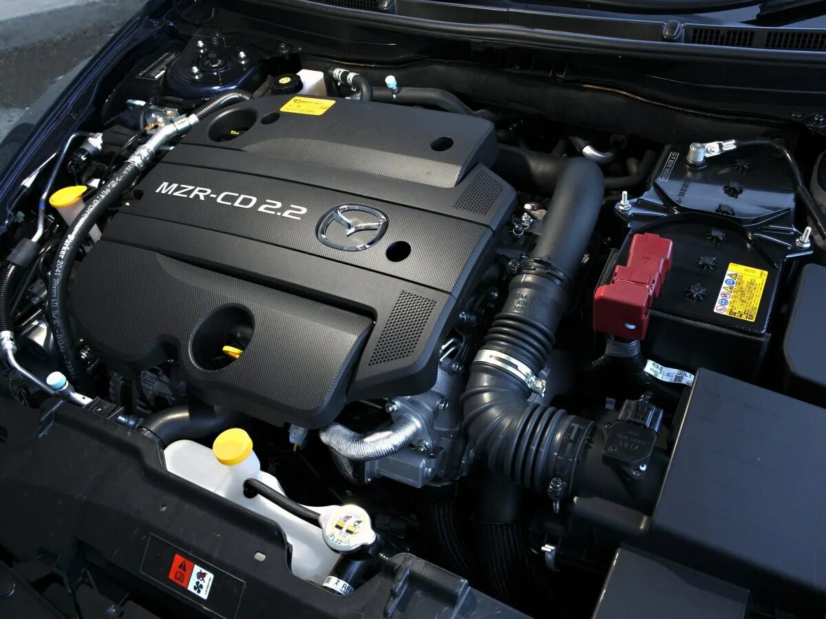 Моторное для мазда 6. Mazda 6 GH 2.5 мотор. Двигатель Мазда 6 GH 1.8. Mazda 6 GH двигатель. Mazda Atenza 2002 2.0 двигатель.