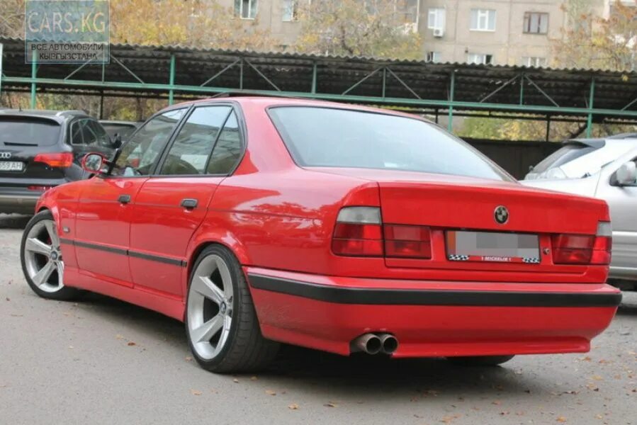 Е34 красная. БМВ е34 в Красном цвете. БМВ 34 красный. BMW e34 красного цвета. Матовая красная БМВ е34.