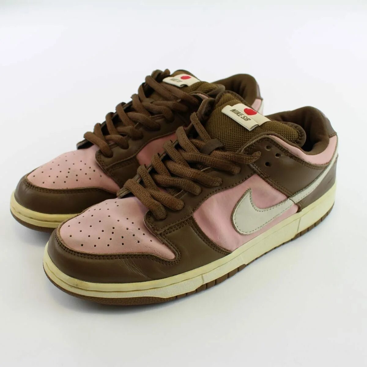 Nike Dunk SB Low Stussy Cherry. Nike SB Dunk Stussy Cherry. Nike SB Dunk Low Brown. Nike SB Dunk Low Cherry.