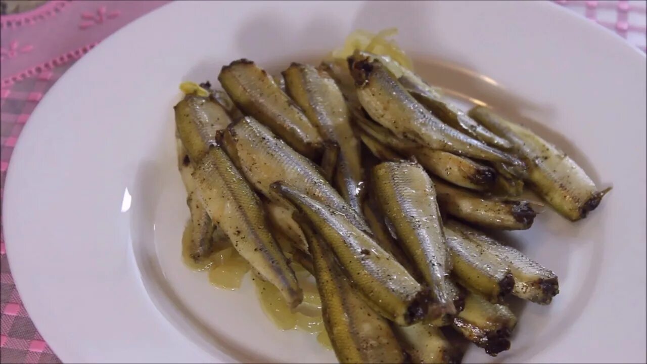 Корюшка запеченная в духовке рецепт с фото пошагово - 1000.menu