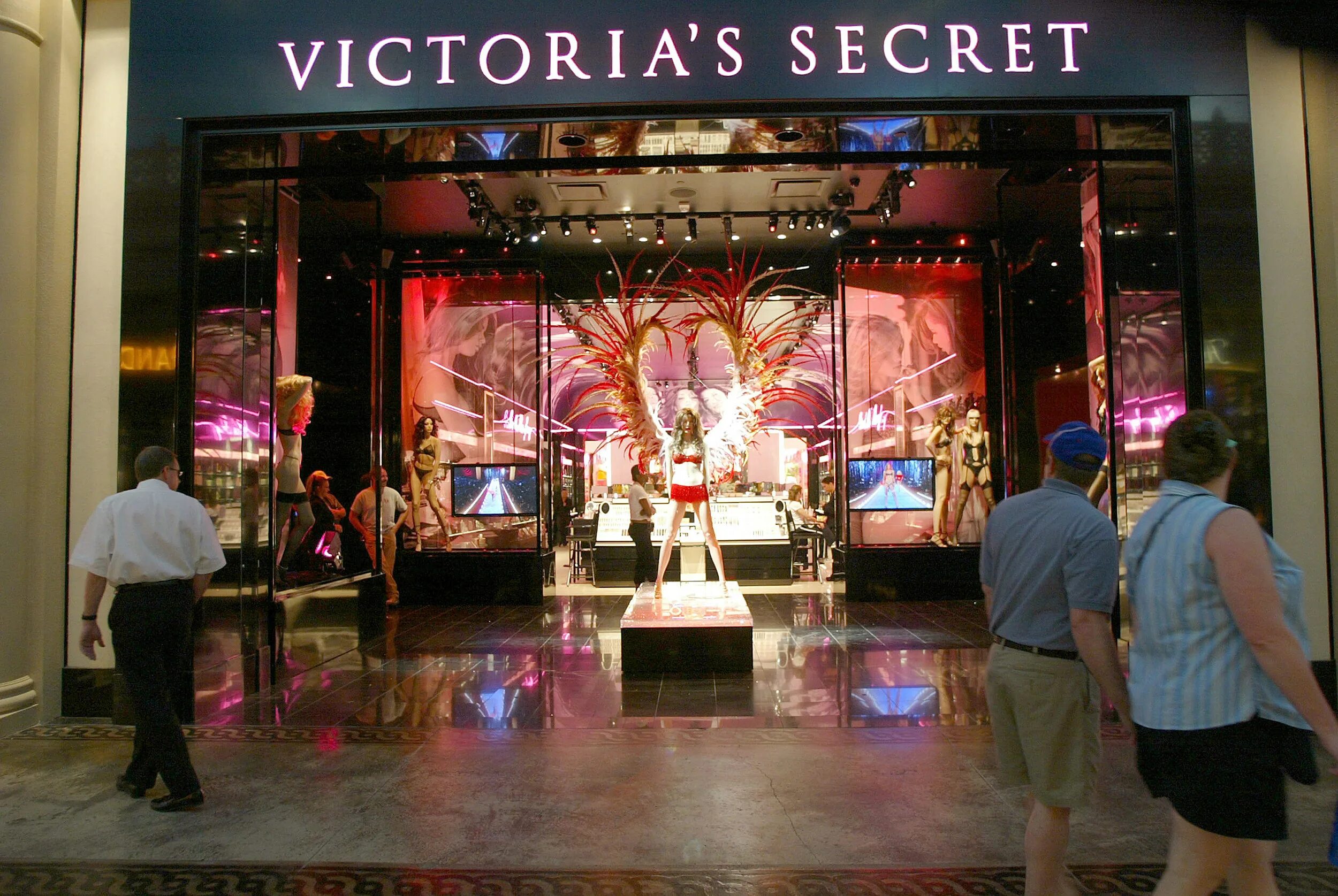 Сикрет спб. Магазин Victoria's Secret в Стамбуле.