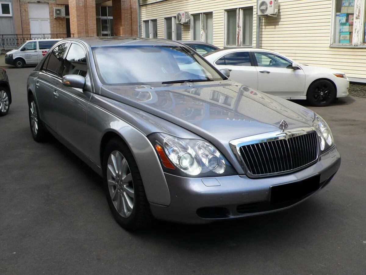 Maybach 57 2004. Майбах зеленый. Мерседес майбах 62s. Maybach 62. Maybach 57/62.