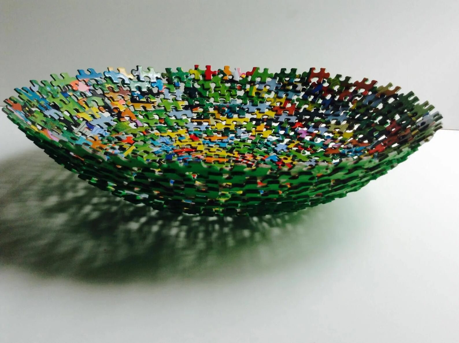 Панно из ткани и пуговиц. Украсить подставку для карандашей. Для поделок можно использовать. Для поделок можно использовать. Поделки для быта.