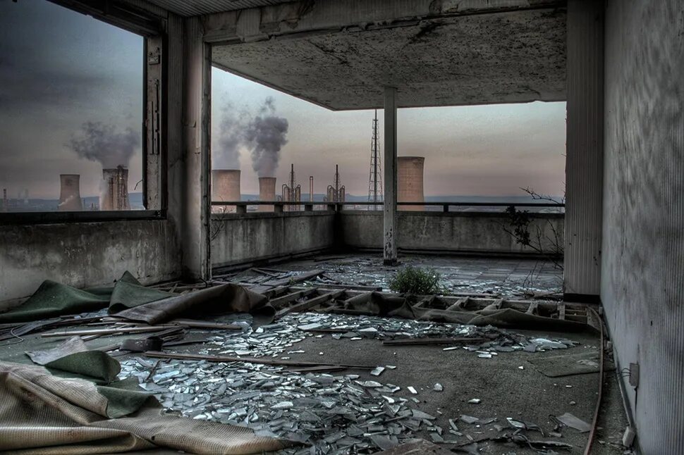 Парк аниме гача. Красивые заброшенные места. Заброшенное здание в лесу. Локации из аниме. Разрушенные заброшенные здания.