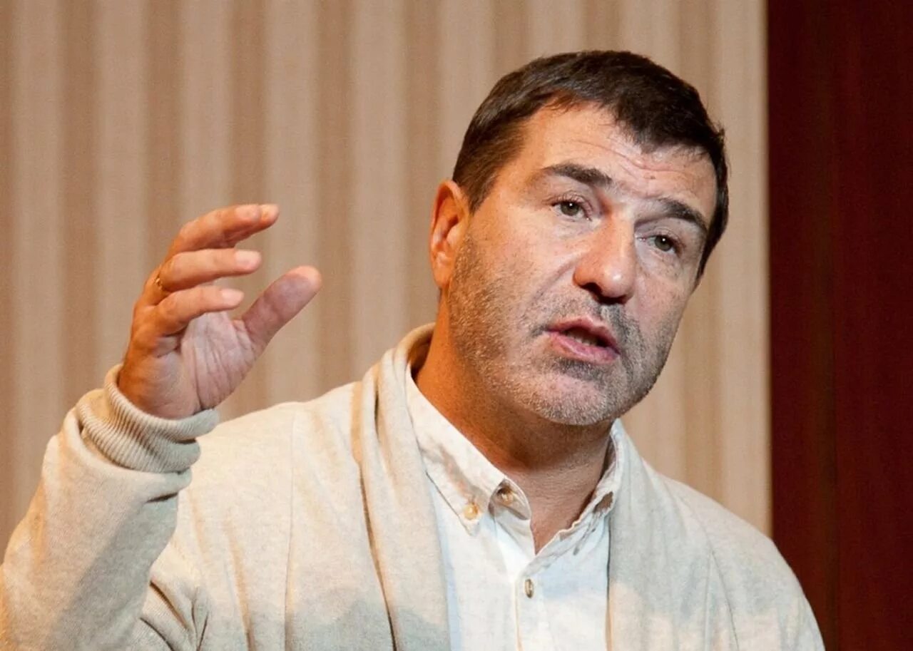 Гришковец иноагент. Евгений гришкэ. Гришковец 1999. Евгений гришковец 2022. Евгений гришковец.