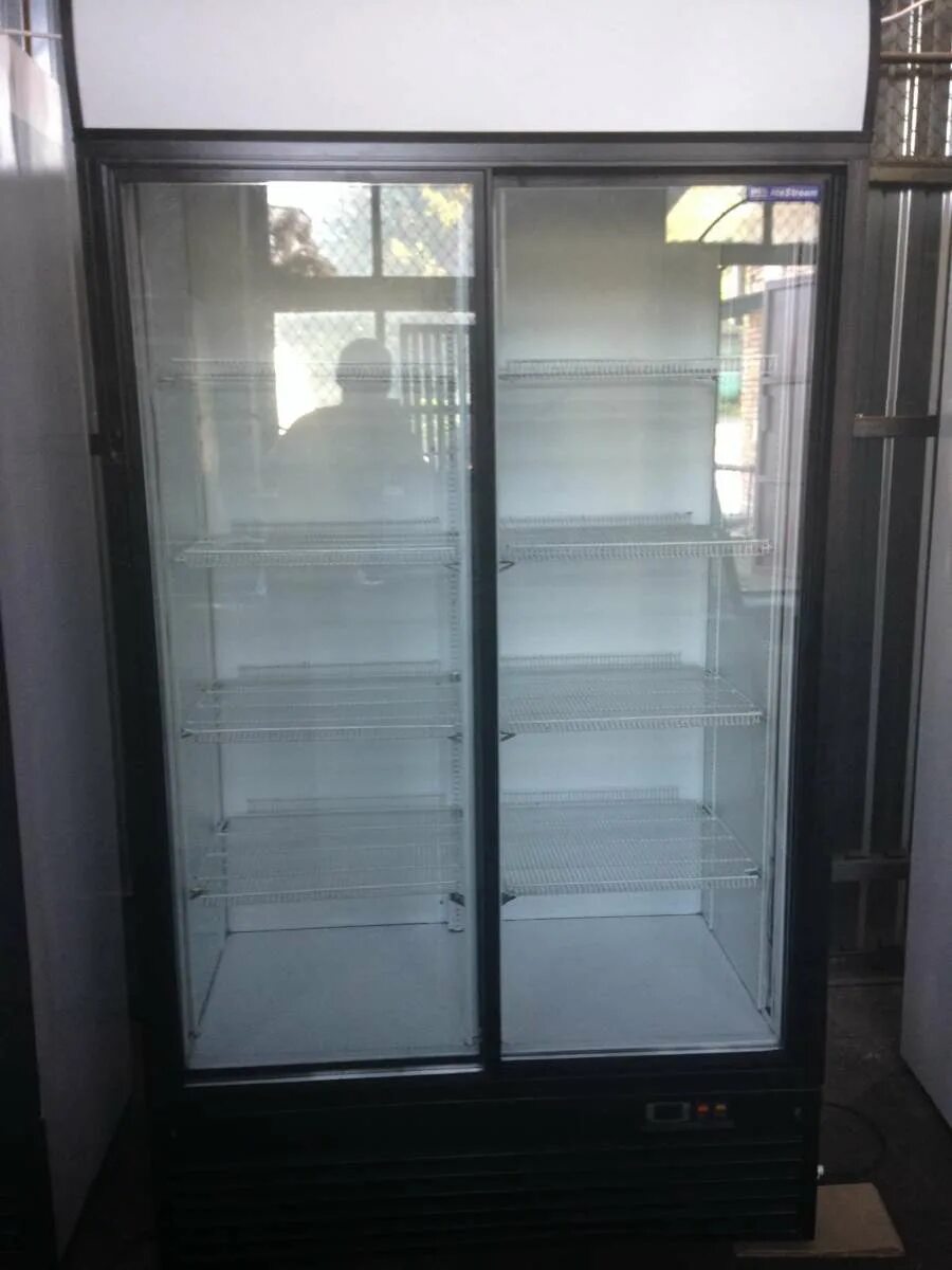 Витринный холодильник бу. Холодильный шкаф Frigorex купэ купе 800 л. Шкаф холодильный купе 1400л. Холодильный шкаф (с глухой дверью) до 700 л. Холодильная витрина 700л.