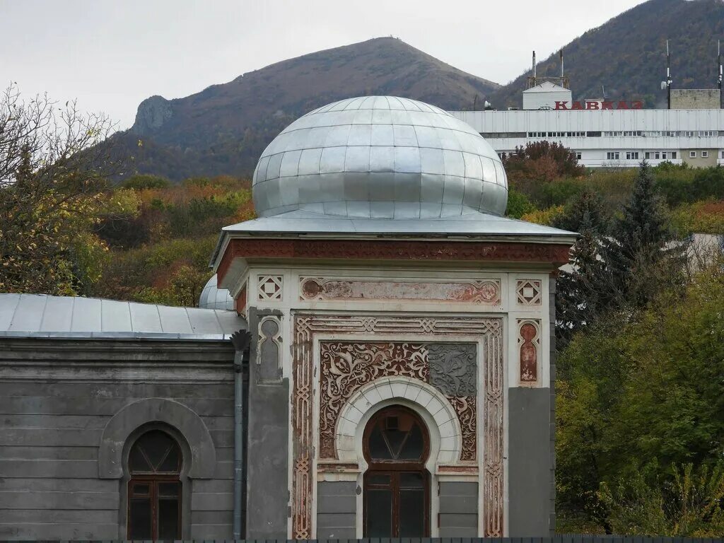 Ванны в железноводске. Ванны Островского в Железноводске. Железноводск Островские ванны 2020. Островский ванны Железноводск. Железноводск достопримечательности Островские ванны].