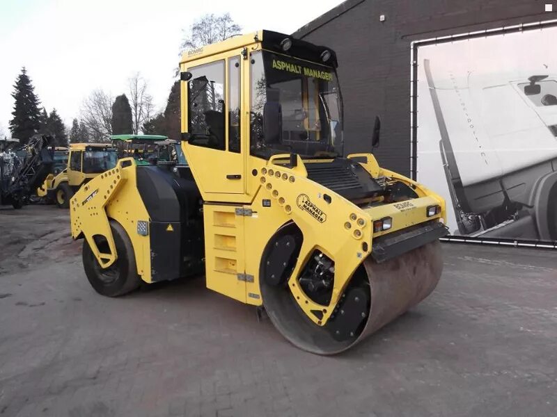 Купить каток 4. Каток BW 151 AC-4. Bomag BW 161 ad-4. Каток Bomag BW 161. Виброкаток Bomag BW 161 AC 4.