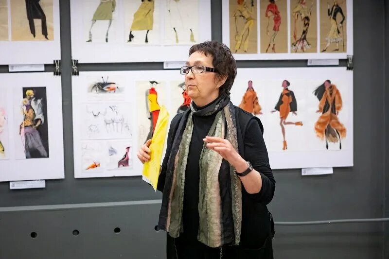 школа рисования на большой татарской. ургаху курсы. выставка космос. ургаху курсы. подготовительные курсы по рисунку и живописи.