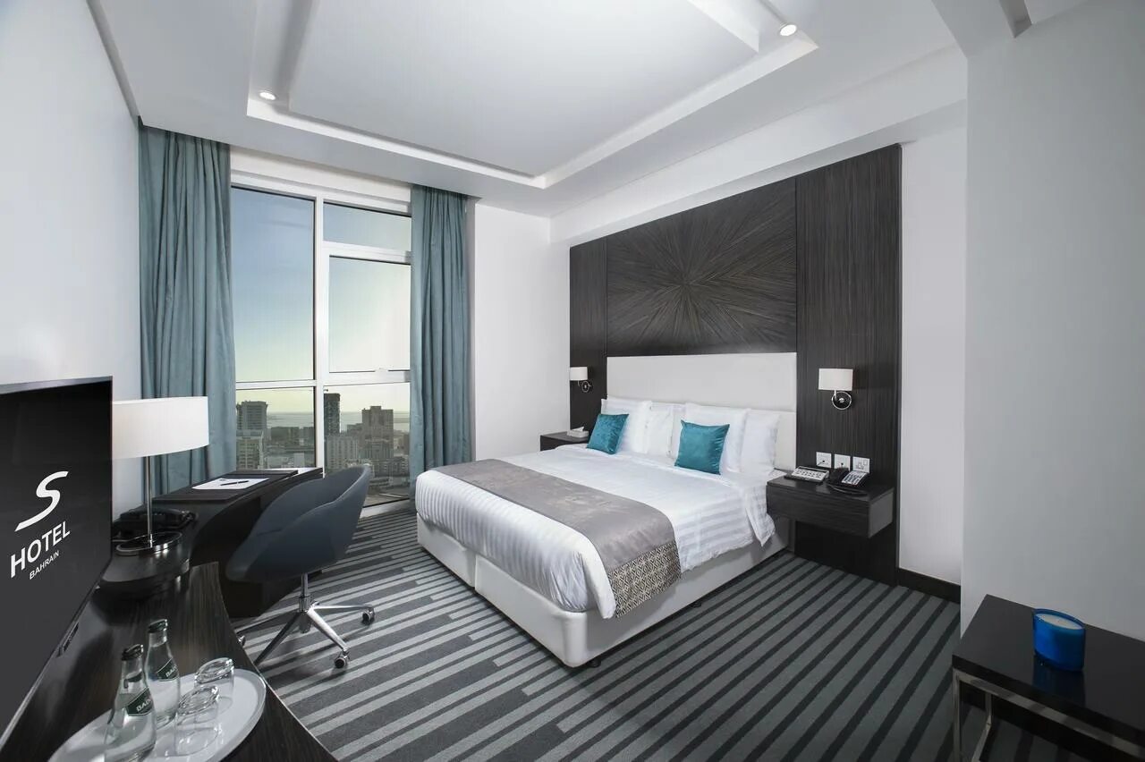 S hotel. Harbour бахрейн отель. Karmann's hotel. Букинг хошимин. Hotel people.