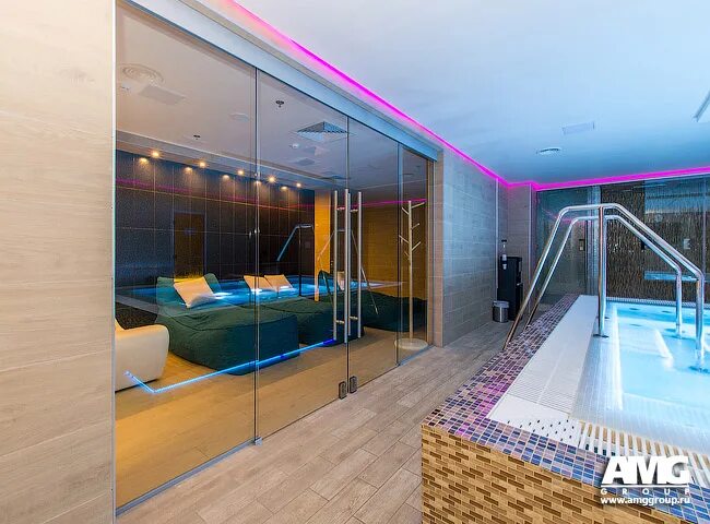 Двери строгино. World class строгино. ворд класс строгино бассейн. redside world class джакузи. строгино world class строгино хамам.