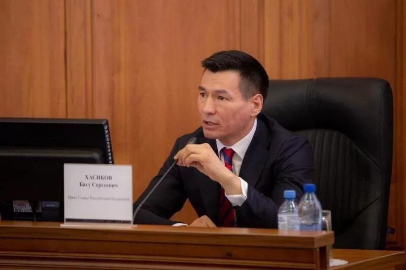 хасиков бату сергеевич. хасиков бату сергеевич. хасиков бату сергеевич глава республики калмыкия. хасиков бату сергеевич глава калмыкии. бату хасиков фото.