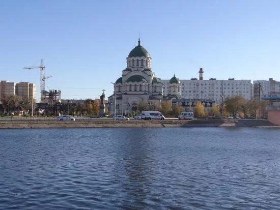 Эрудит астрахань. Набережная приволжского затона 25 астрахань. Набережная приволжского затона 15. Эрудит стрежевой. Астрахань набережная приволжского затона 20.