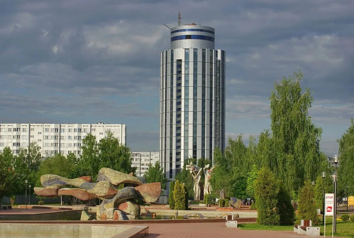 Тюбетейка Набережные Челны. Башня тюбетейка Набережные Челны. Набережные черны тюбитей. Набережная города Набережные Челны