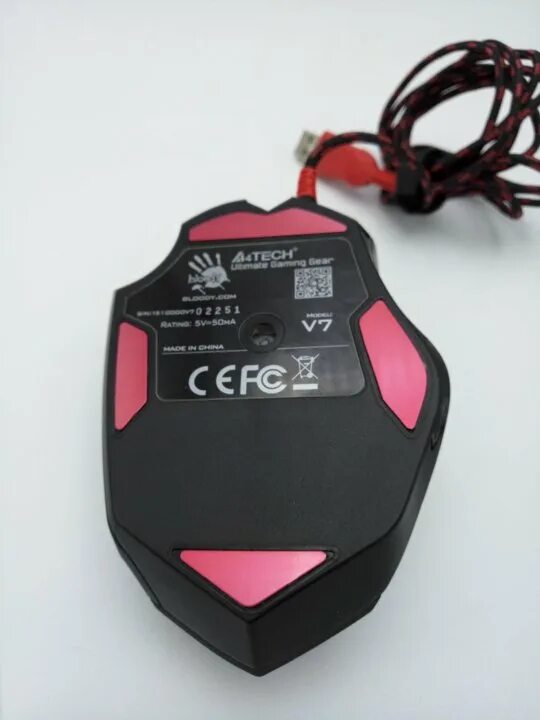 A4tech bloody v7. Ножки a4tech bloody mf-v7. манипулятор a-4tech bloody v7. ножки a4tech bloody gun3 v7.