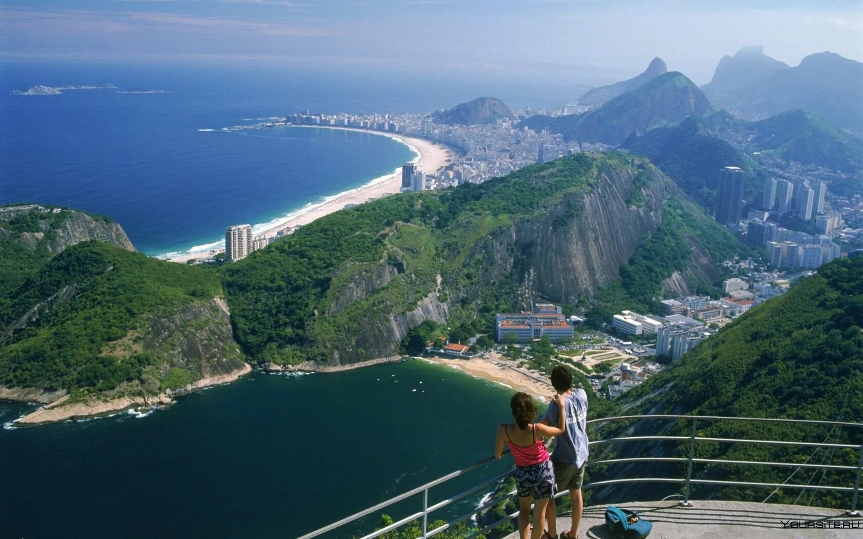 Где живет бразилия. Бразилия Рио де Жанейро. Туристы в Рио-де-Жанейро Бразилия. Рио де Жанейро туристический. Южная Америка Рио де Жанейро.