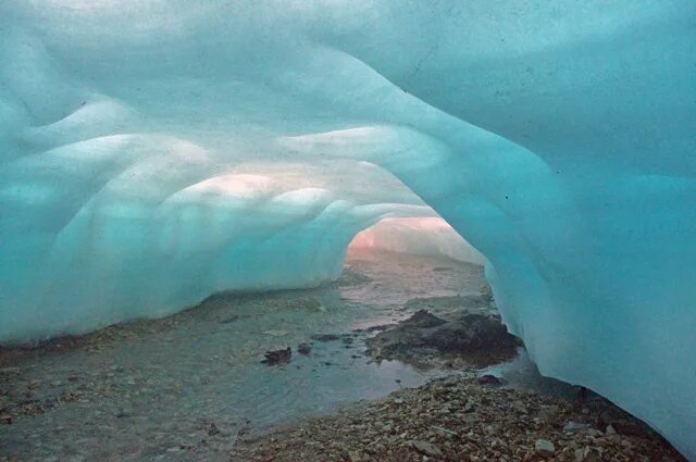 Озера подземные воды многолетняя мерзлота ледники. Ледник Булуус. Булуус Якутия. Якутск Булуус. Вечная мерзлота Булуус.