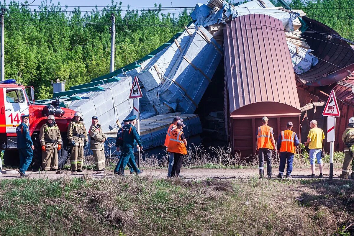 Новости отрадного самарской области сегодня. Станция Толкай Самарская область. ЖД станция Новоотрадная Самарской области. Авария Отрадный Самарская область.