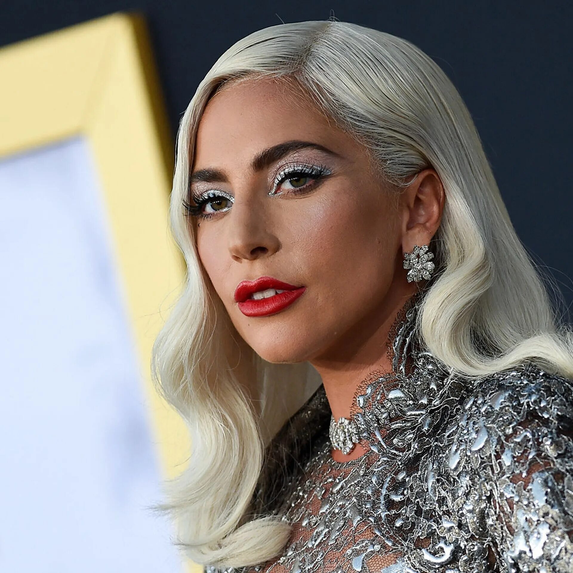 Леди гага. Леди гага с синими волосами. Ван гага. Леди гага гага. Lady gaga wallpaper.