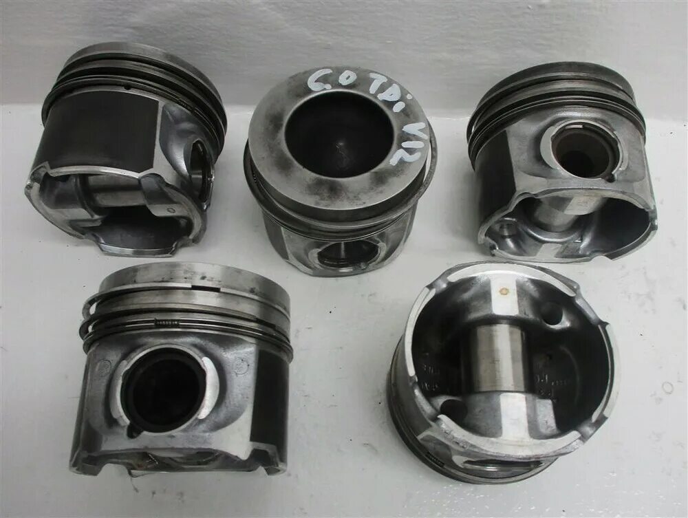 Поршни mahle. MAHLE Pistons. Стальные поршни. Стальные поршни MAHLE для Ауди 2.5 тди. 641253 230211 Поршень MAHLE Audi q5.