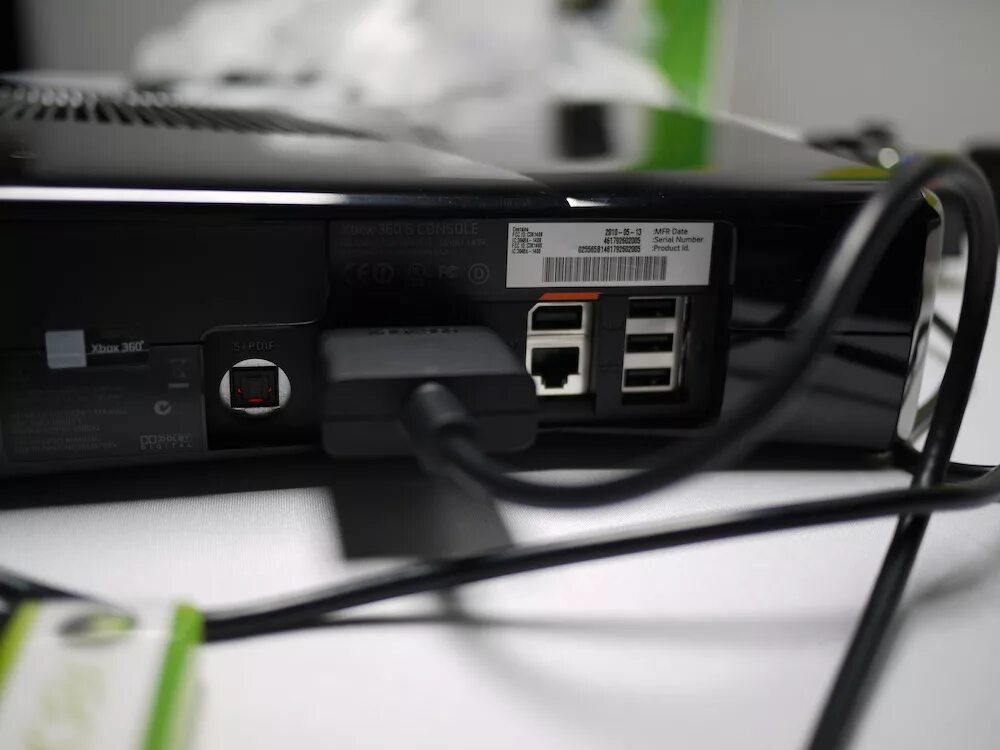 Xbox 360 Slim задняя панель. Xbox 360 Slim разъемы. Хбокс слим 360 Порты.