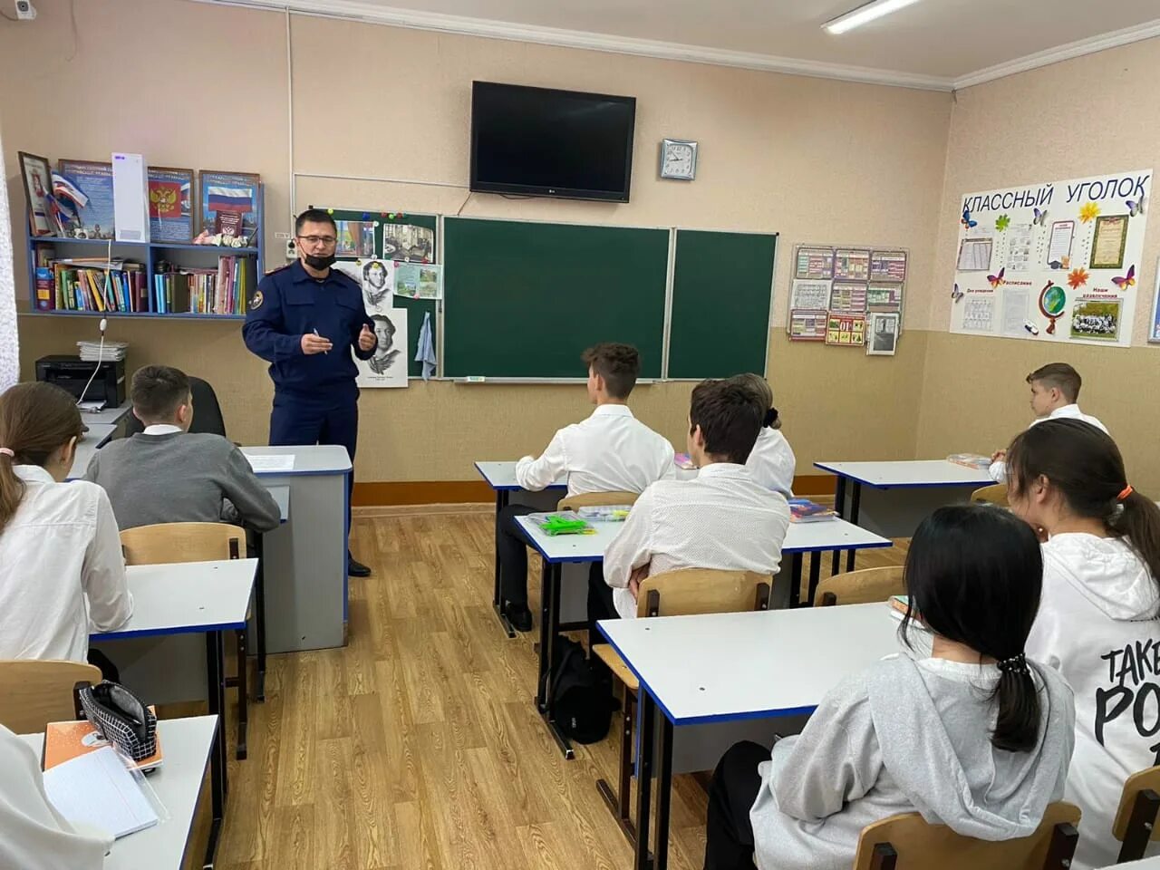 Школа 14. Марксовское медицинское училище. 11 школа пятигорск после реконструкции. День знаний в школе. Гимназия 1 сосновоборск 2023.
