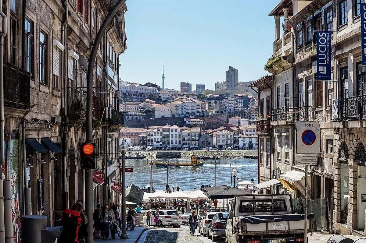 Площадь города порту. Порто город в Португалии. Португалия Лиссабон порт. Порто Португалия улицы. Порту город в Португалии улица.