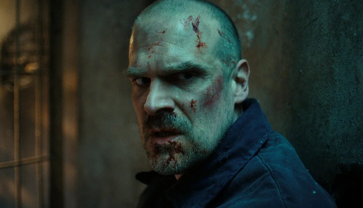 Хоппер очень странные дела 3 сезон. Дэвид харбор джим хоппер. Дэвид харбор очень странные дела 4 сезон. Дэвид харбор очень странные дела. Дэвид харбор шериф.