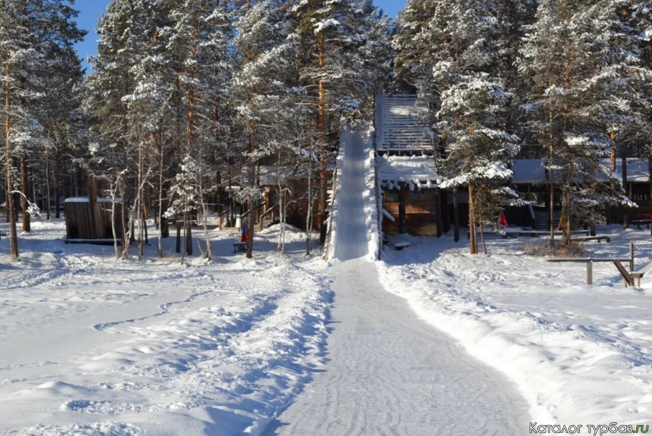 Теремной дворец ивана грозного. Палаты бояр романовых в ипатьевском монастыре. Говоров жизнь и дела василия киприанова царского библиотекариуса. Ипатьевский монастырь кострома царские палаты. Царская опочивальня теремной дворец.