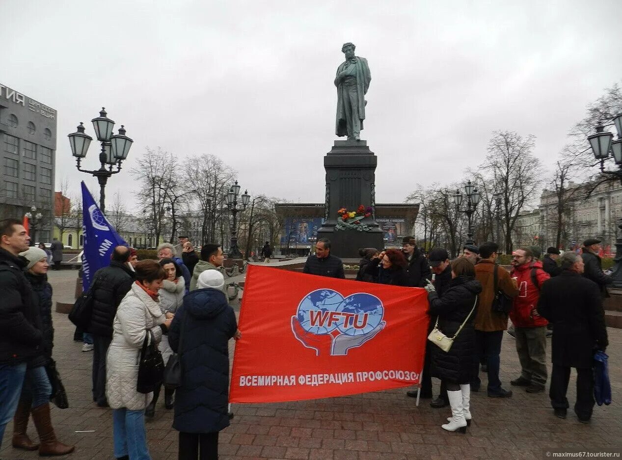 7 ноября 47. Плеханово московской революции. томск фото 7 ноября. закрыли до 7 ноября.
