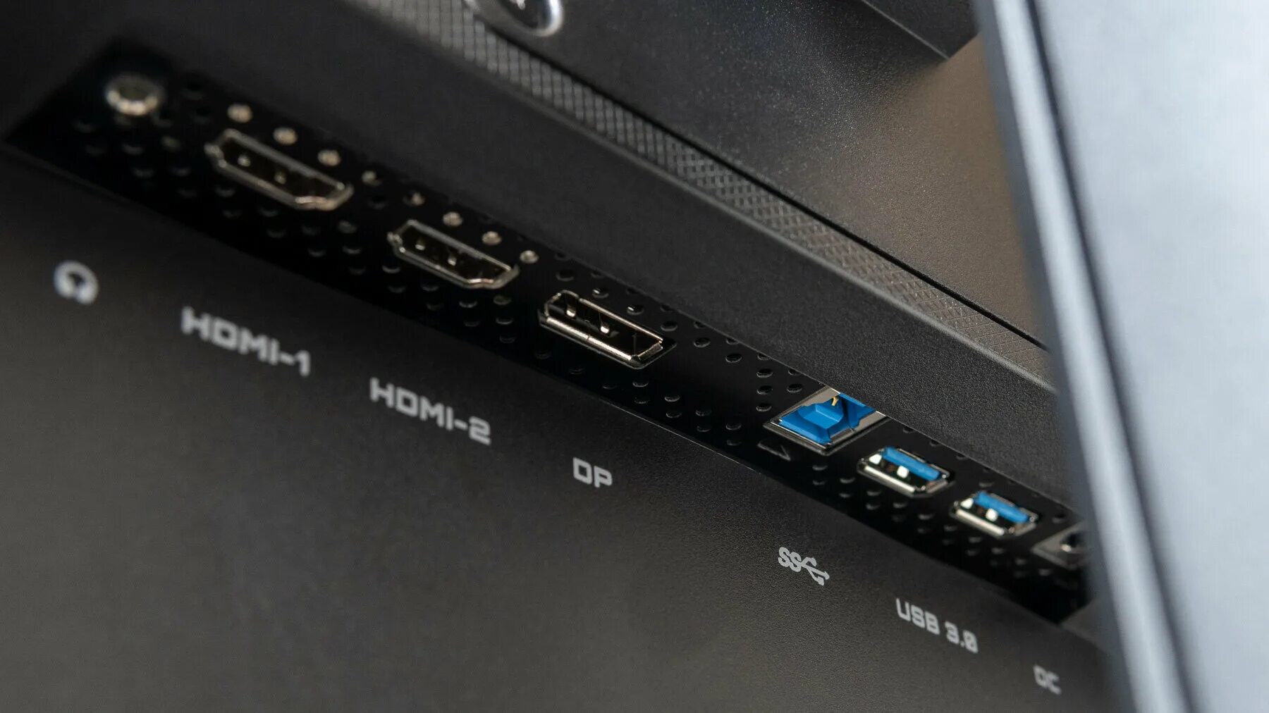 Gigabyte g5 обзор. Gigabyte g5 mf. gigabyte g32qc. gigabyte g5 mf внутри. m32qc gigabyte.