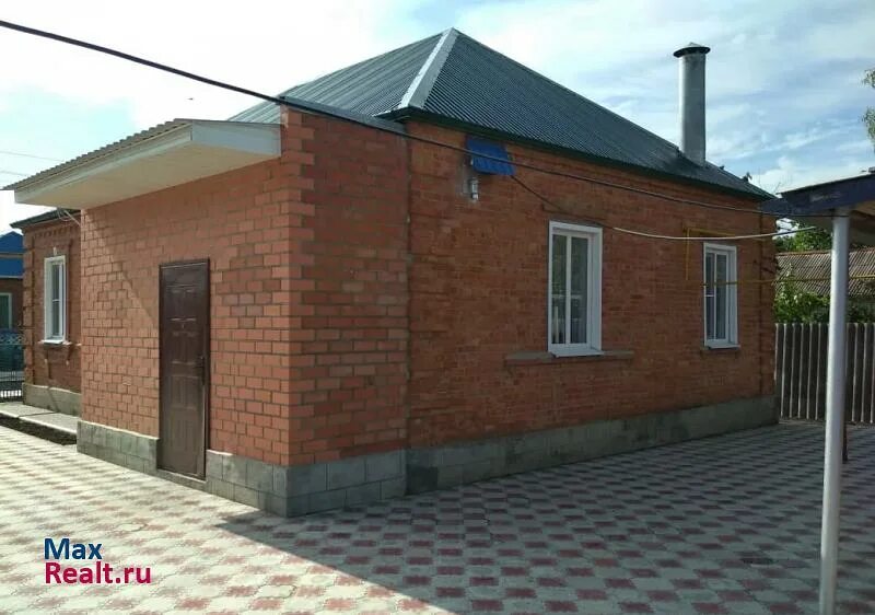 Дом в ейском районе. Ейское городское поселение ейского района. краснодарский край, ейский район, с/о ясенский, станица ясенская. дома ст.ясенская пустые. ст.ясенская ейск площадь.