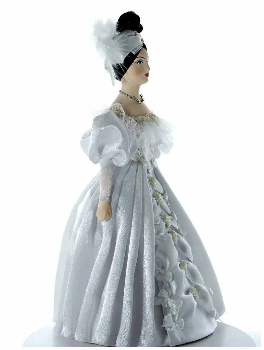 куклы дамы фарфоровые. интерьерные фарфоровые куклы дамы. кукла джейн остин дамы эпохи. кукла фарфоровая коллекция дамы эпохи деагостини. фарфоровые куклы коллекционные дамы эпохи.