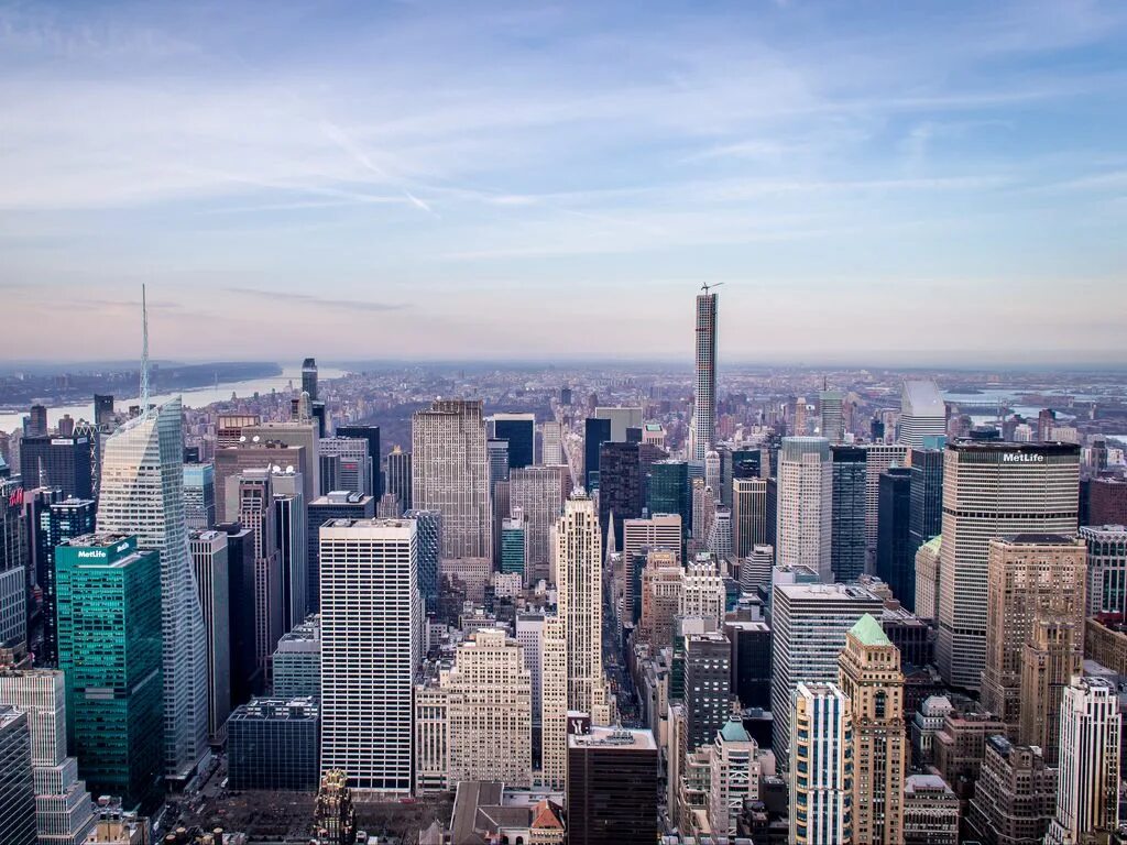 Мегаполис что это. Мегаполис Нью-Йорк. Нью Йорк Скай Билдинг. Metropolis Нью Йорк. Нью-Йорк Сити вид сверху.