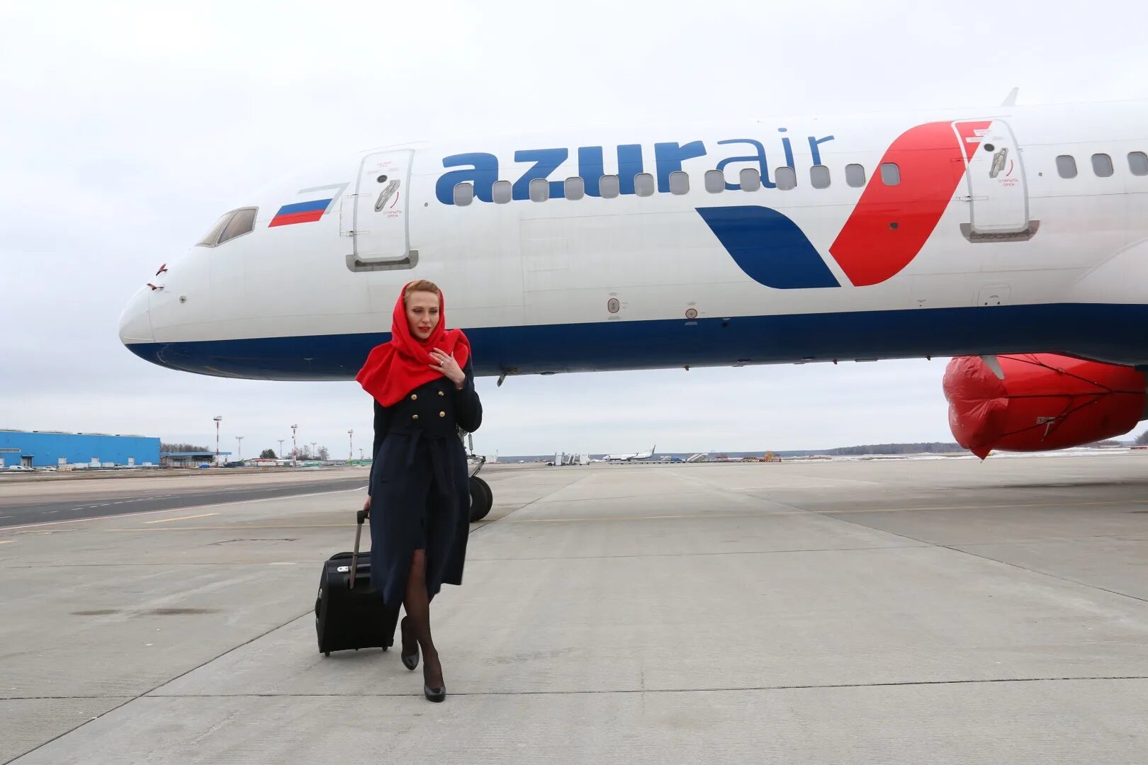 Самолеты россия летают в египет. Azur Air авиакомпания самолеты. Самолёт авиакомпании Азур Эйр. Азур Эйр самолеты в Турцию.