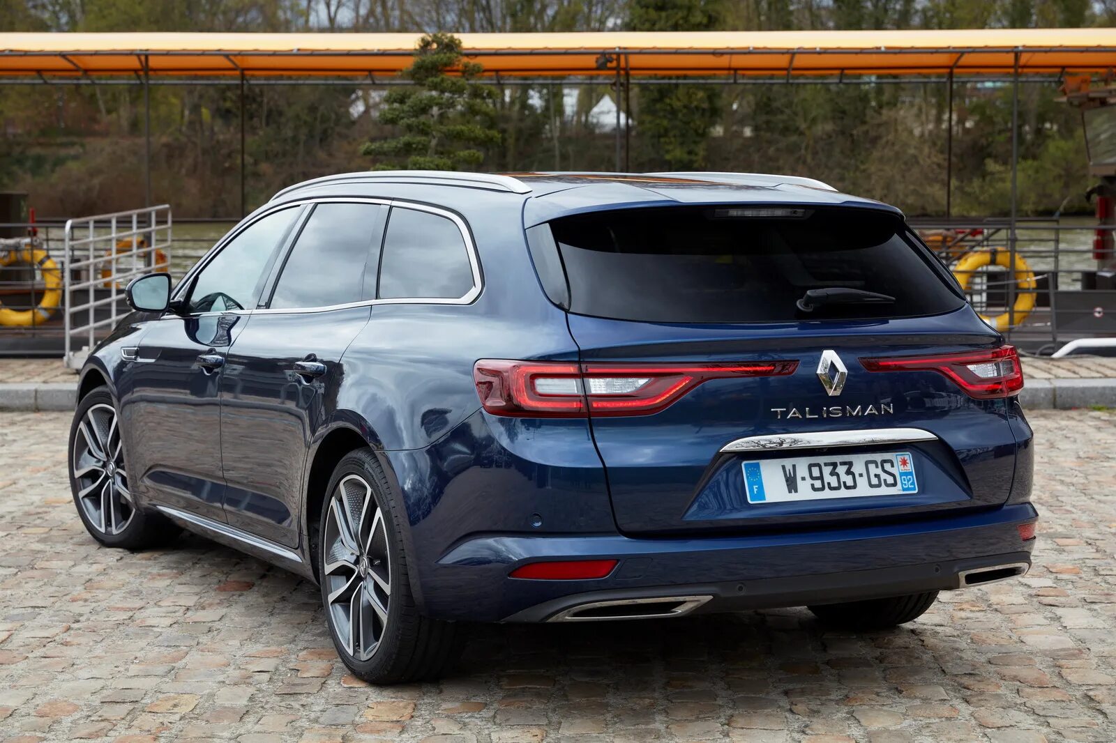 Рено талисман универсал 2019. Renault Talisman 2016. Рено талисман 2016 универсал. Рено талисман универсал 2015.