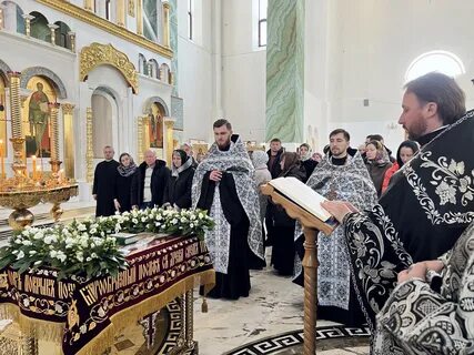 Когда выносят плащаницу перед пасхой в 2024