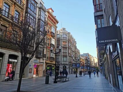 Calle Corrida.jpg. w:en:Creative Commons. 