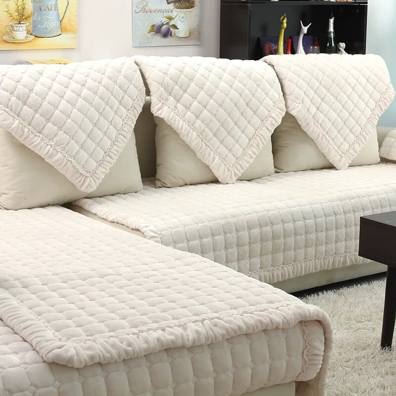 Фото дивана с подушками. Диван с мягкими подушками. Подушка для дивана. Подушки для дивана большие. Покрывала на диваны.