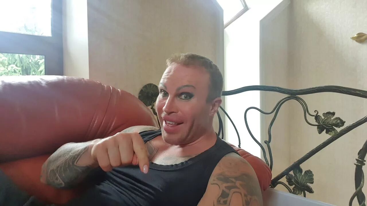 Фрик александр шпак. Саша шпак с женой. Александр шпак бодибилдер. Саша шпак телеграмм. Александр шпак бодибилдер.