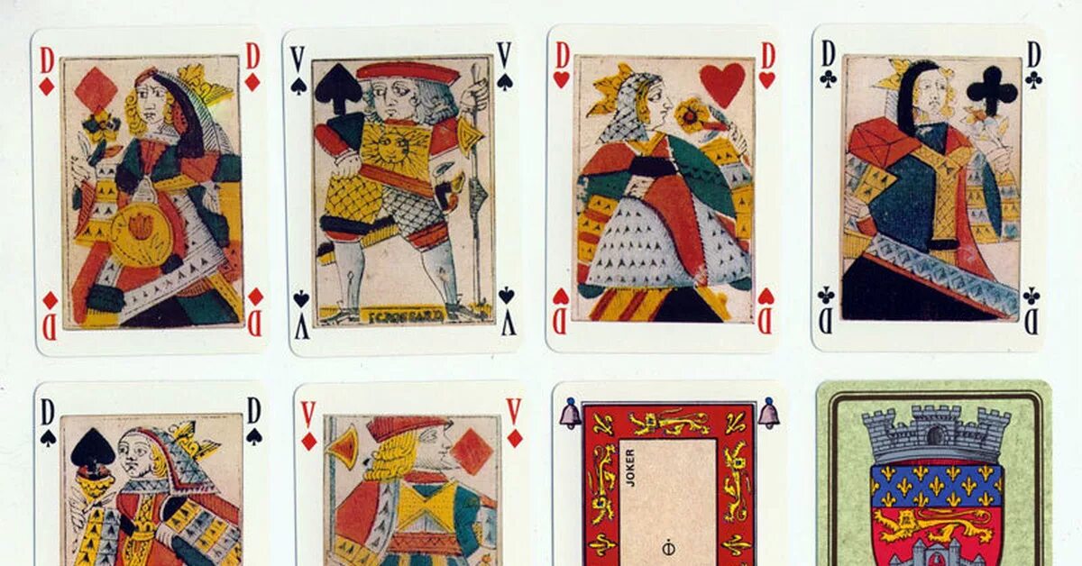 Карта нарнии. Карты и их авторы. Колода карт с изображением царской семьи. История россии в картах эйдельман. Карта писателей россии.