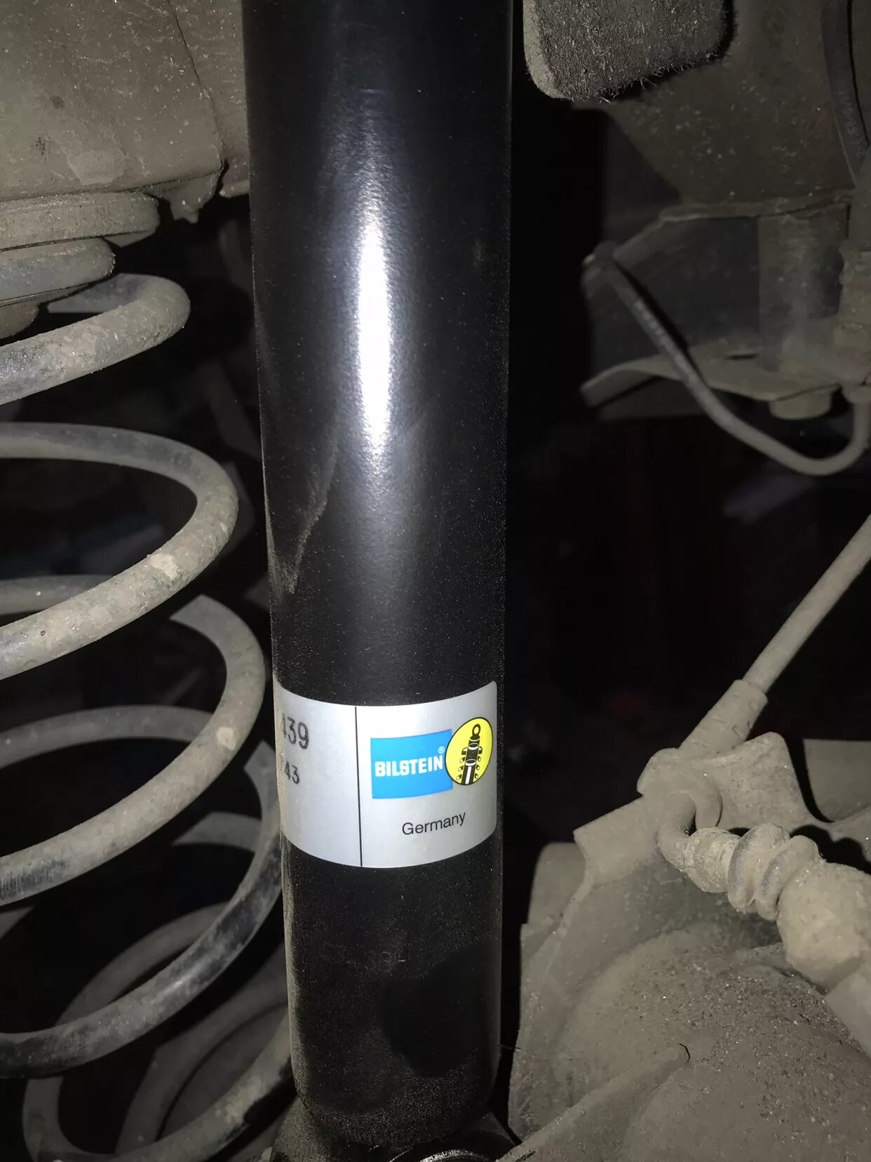 Амортизатор задний а6. Bilstein амортизаторы поло седан. амортизаторы бильштайн задние форд фокус 1. jetta 5 задние амортизаторы bilstein b4. амортизаторы бильштайн б5.