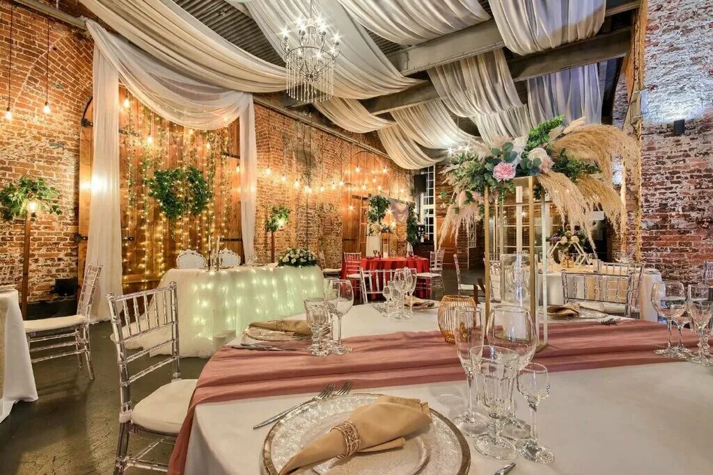 лофт ресторан хаянис холл. комсомола 2 хаянис холл. банкетный зал «хаянис холл». хаянис холл. лофт хаянис холл.