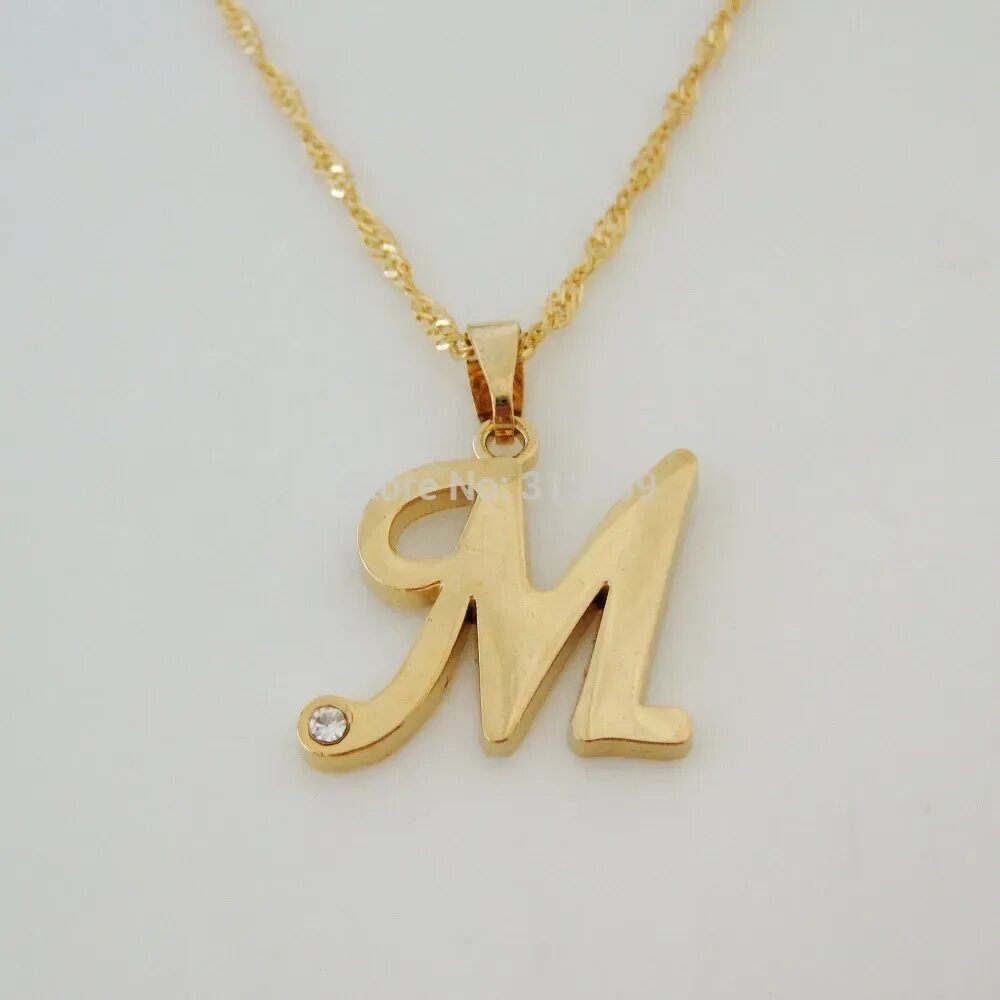 женщина на букву м. женщины с буквами.