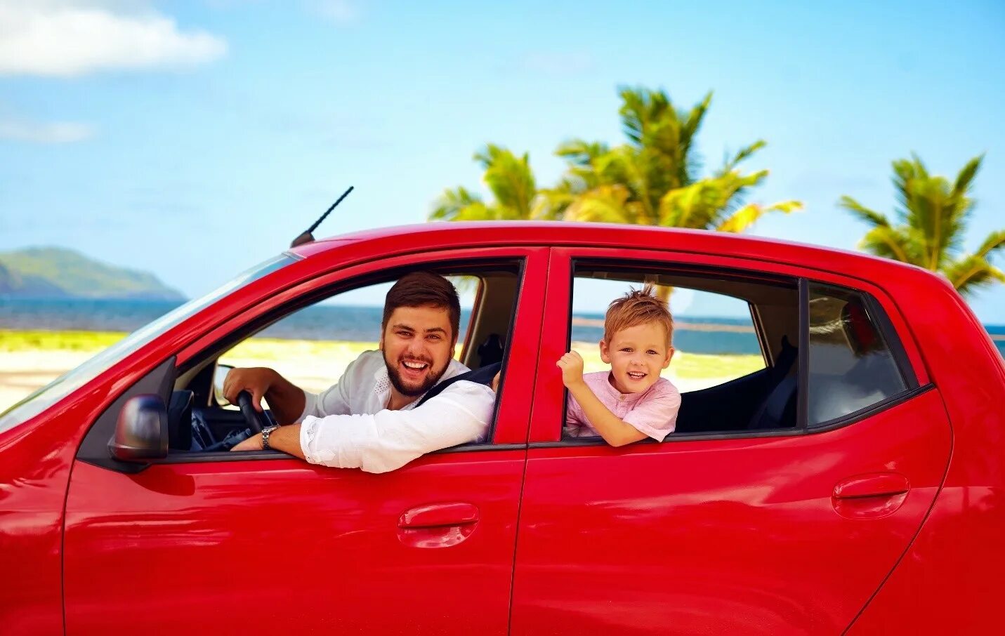 Dad a new car. Семейная машина для путешествий. Автомобиль dad. Отец и сын путешествуют. Машина для сына.