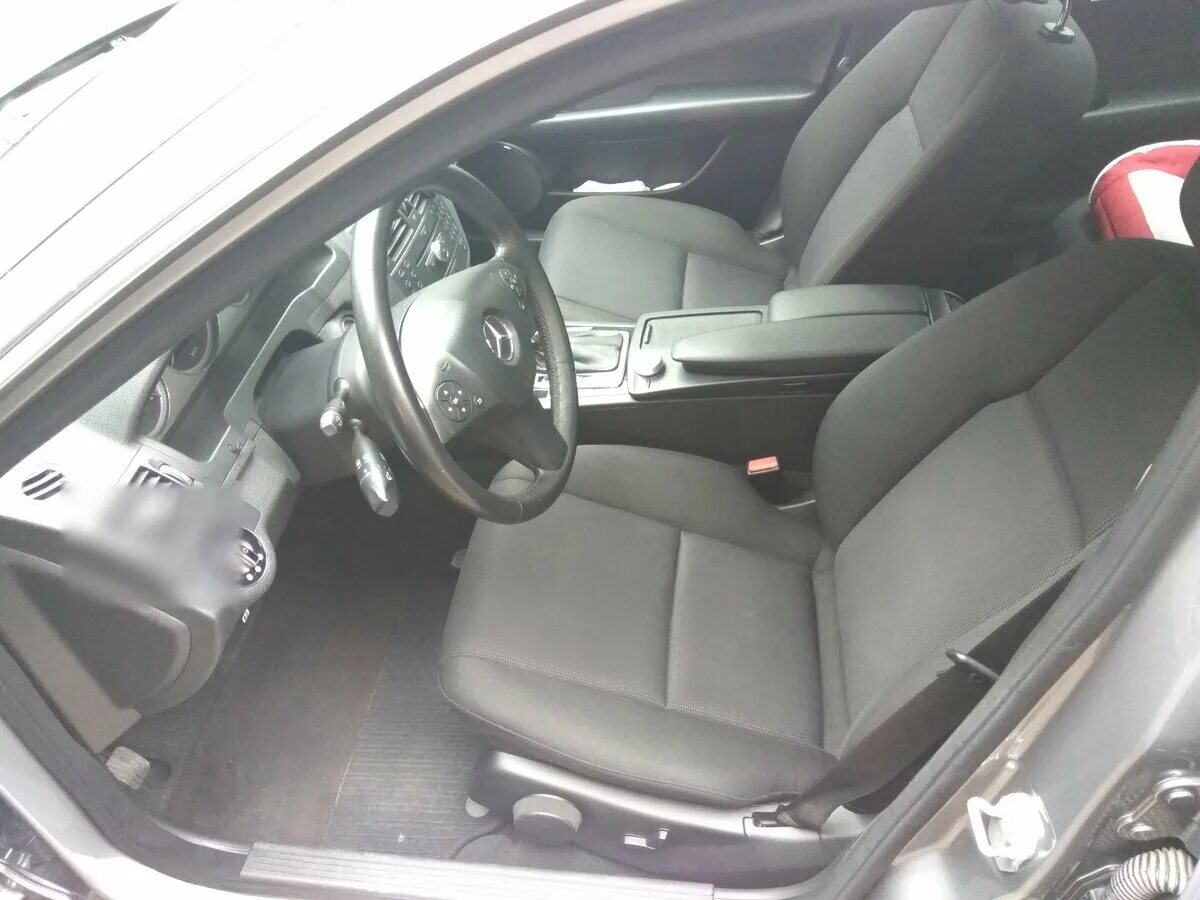 Сиденье мерседес 204 купе. Mercedes w204 coupe салон. W204 купе салон сиденье. Сиденья мерседес 223. Сиденья мерседес w221.